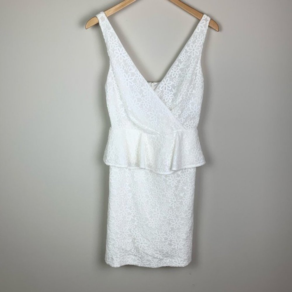 Trina Turk White Lace Peplum Dress NeW - Picture 3 of 10